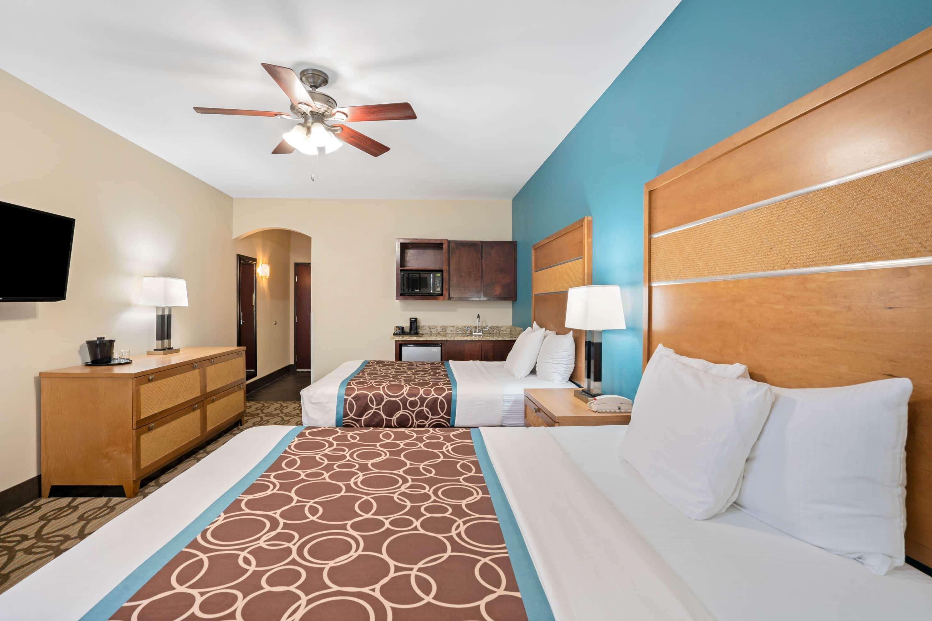 La Quinta By Wyndham Willowbrook Hotel 2*